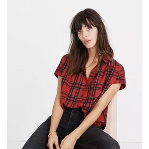 Madewell women's Central Shirt in Dahl Plaid collared button front closu…